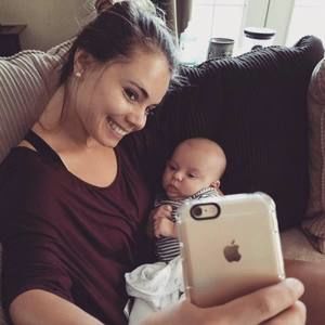 Meet your Posher, Briana